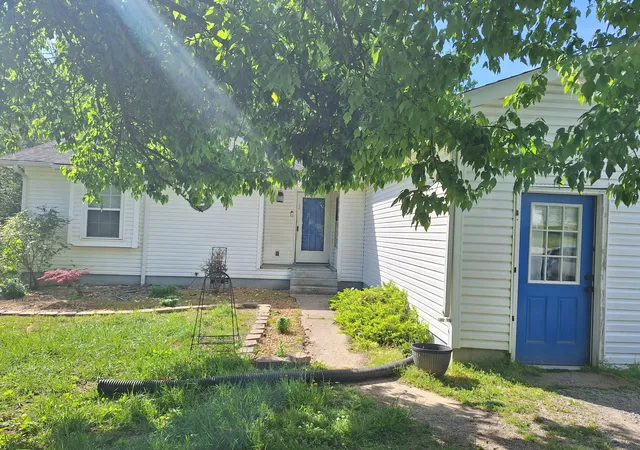 3rd image of 2079 Phillips St, Lewisburg, TN 37091 | MLS# 3176032