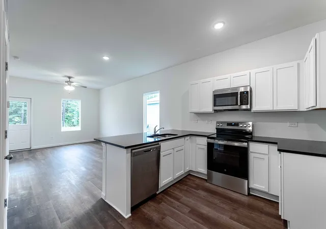 2nd image of 93 Stonehenge Circle, Manchester, TN 37355 | MLS# 3172951