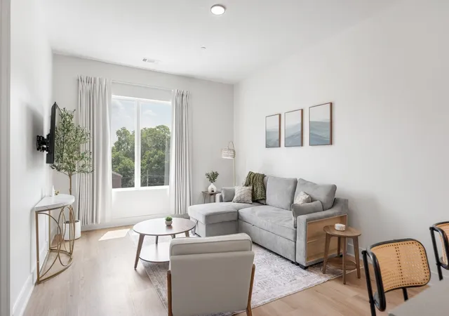 3rd image of 1090 Haysboro Ave #205, Nashville, TN 37216 | MLS# 3178737