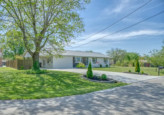 Homes for sale in Cookeville, TN | 858 Greenland Ave, Cookeville, TN 38501 | MLS# 3173515