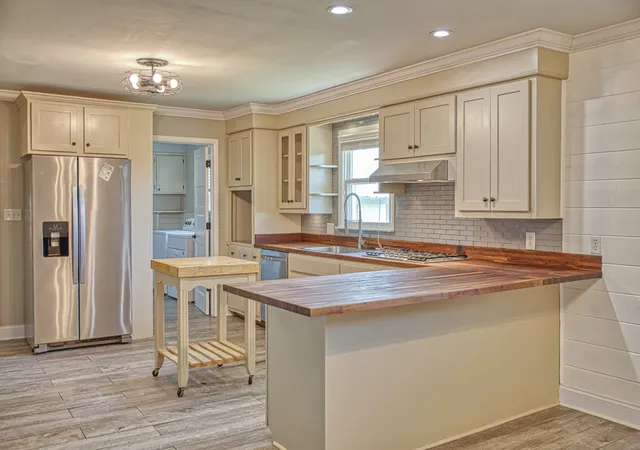 Photo 2 of Single family home for sale at 858 Greenland Ave, Cookeville, TN 38501 | MLS# 3173515 | Listing updated on 2026-09-04