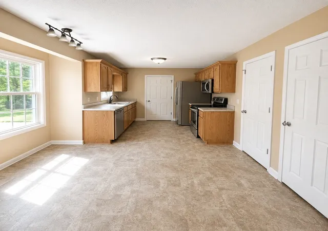 Photo 3 of Single family home for sale at 1927 Needmore Rd, Clarksville, TN 37042 | MLS# 3173060 | Listing updated on 2026-08-22