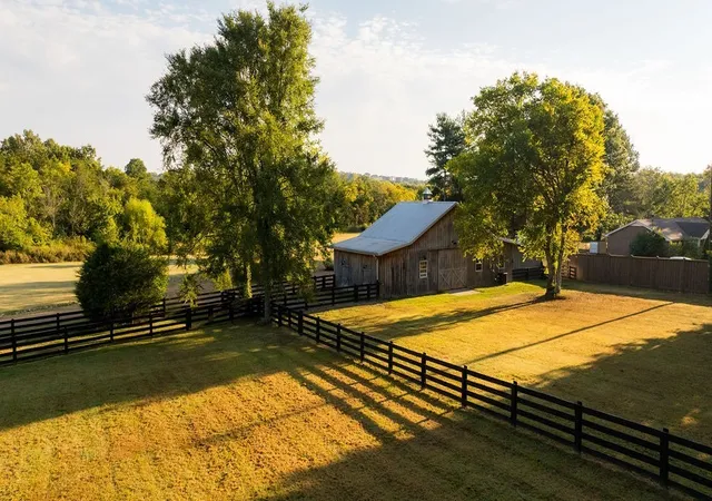 Photo 3 of Single family home for sale at 9944 Maupin Rd, Brentwood, TN 37027 | MLS# 3186759 | Listing updated on 2026-07-31
