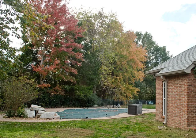 43rd image of 950 Willow Cir, Clarksville, TN 37043 | MLS# 3173343