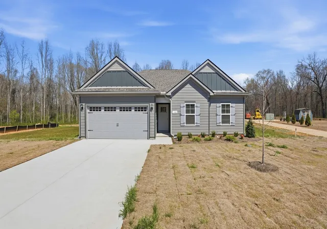 Photo 1 of Sale Pending at 42 Stillwater Way, Tullahoma, TN 37388 | MLS# 3173219 | Listing updated on 2026-09-23