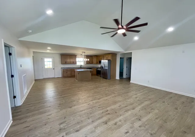 2nd image of 100 Donald Dr, Lafayette, TN 37083 | MLS# 3175194