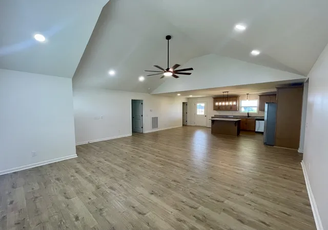 3rd image of 100 Donald Dr, Lafayette, TN 37083 | MLS# 3175194