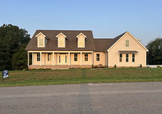 2nd image of 766 Awalt Dr, Winchester, TN 37398 | MLS# 3179255