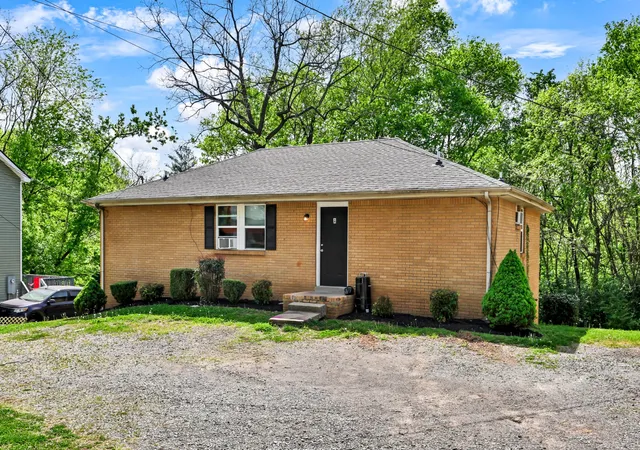 1st image of 812 Bradley Street, Clarksville, TN 37040 | MLS# 3175670