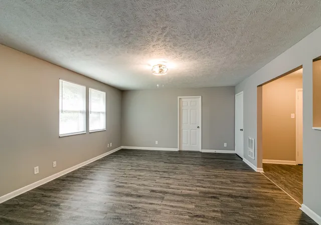 Photo 3 of Multi family home for sale at 812 Bradley St, Clarksville, TN 37040 | MLS# 3175670 | Listing updated on 2026-09-02