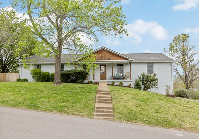 1st image of 6334 Percy Dr, Nashville, TN 37205 | MLS# 3176511