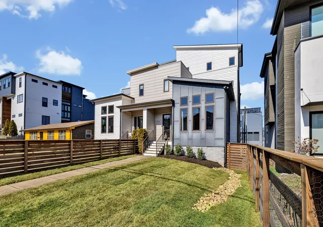 2nd image of 1004 Southside Pl, Nashville, TN 37203 | MLS# 3173682