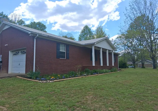 Homes for sale in Loretto, TN | 547 Busby Rd, Loretto, TN 38469 | MLS# 3173808