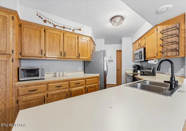 Photo 4 of Single family home for sale at 3120 Wears Dr, Sevierville, TN 37862 | MLS# 3173684 | Listing updated on 2026-08-19