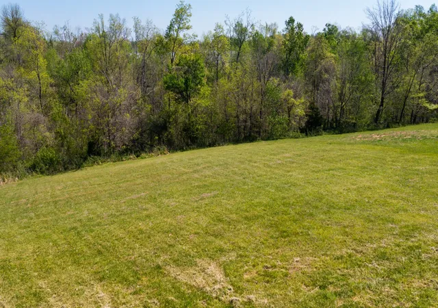 Photo 4 of Land for sale at 2862 Wixtown Rd, Westmoreland, TN 37186 | MLS# 3175911 | Listing updated on 2026-10-03