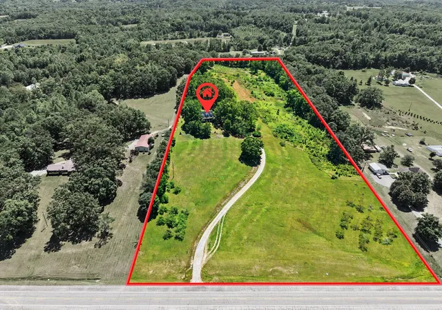 Homes for sale in Bethpage, TN | 3358 Hwy 52 E, Bethpage, TN 37022 | MLS# 3173796
