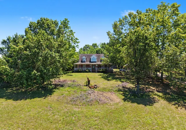 Homes for sale in Bethpage, TN | 3358 Hwy 52 E, Bethpage, TN 37022 | MLS# 3173796