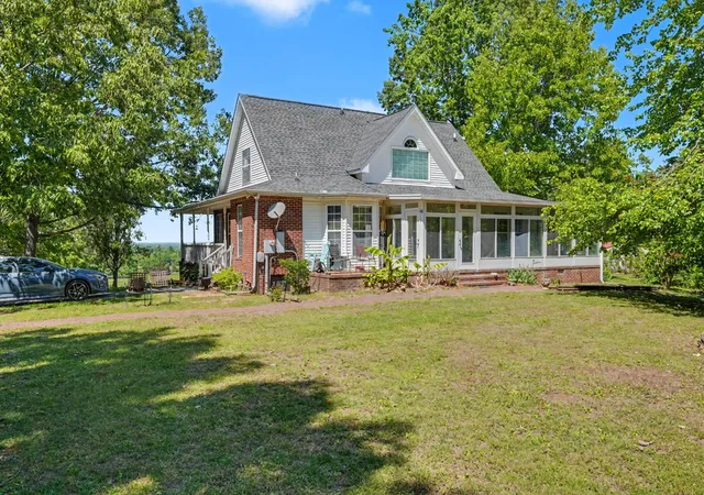 Homes for sale in Bethpage, TN | 3358 Hwy 52 E, Bethpage, TN 37022 | MLS# 3173796