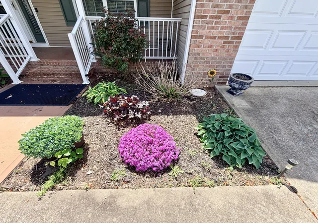 2nd image of 974 Wing Tip Cir, Hopkinsville, KY 42240 | MLS# 3173820