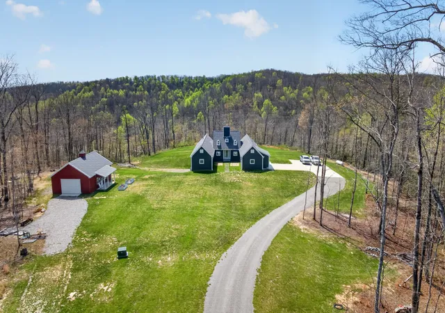 3rd image of 1499 Doe And Fawn Ln, Crawford, TN 38554 | MLS# 3175488
