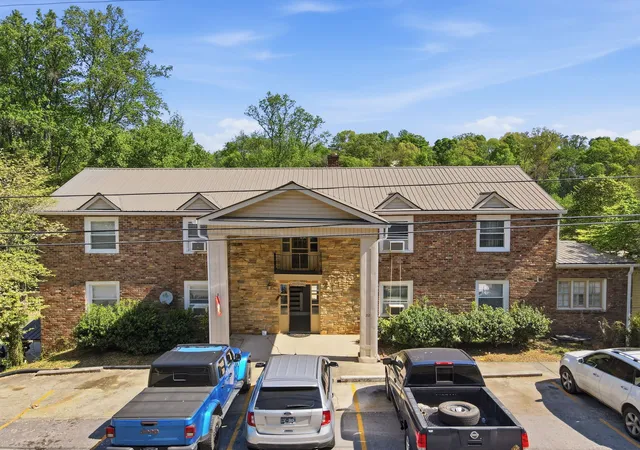 1st image of 212 Westwood Dr, Mc Minnville, TN 37110 | MLS# 3173836
