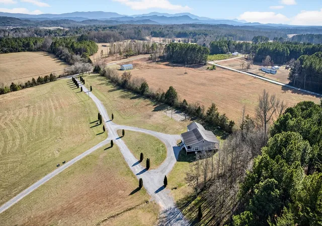 3rd image of 229 Davis Lane, Old Fort, TN 37362 | MLS# 3229394