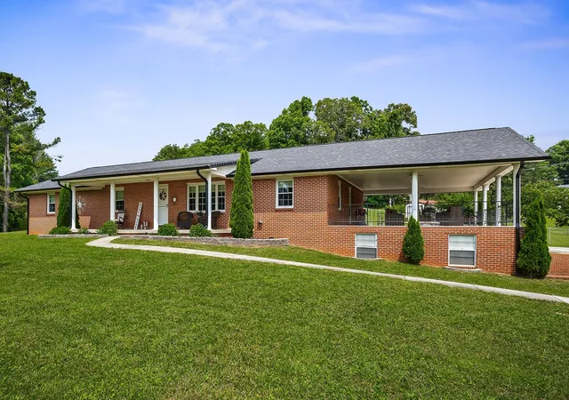 Photo 1 of Single family home for sale at 1069 Mcgregor Ln, Cookeville, TN 38501 | MLS# 3174946 | Listing updated on 2026-08-27