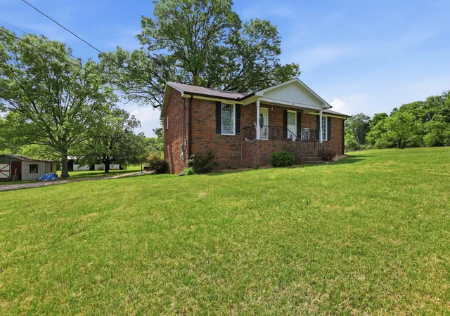 Photo 3 of Sale Pending at 826 Old Rome Pike, Lebanon, TN 37087 | MLS# 3176090 | Listing updated on 2026-09-21