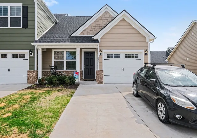 Homes for sale in Pleasant View, TN | 381 Ezra St, Pleasant View, TN 37146 | MLS# 3176665
