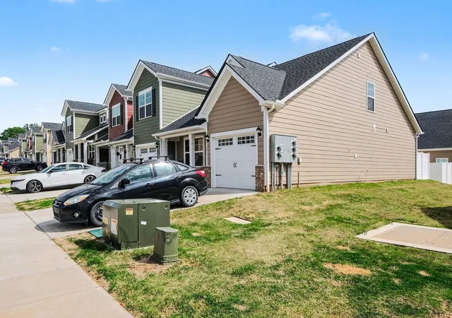 Homes for sale in Pleasant View, TN | 381 Ezra St, Pleasant View, TN 37146 | MLS# 3176665