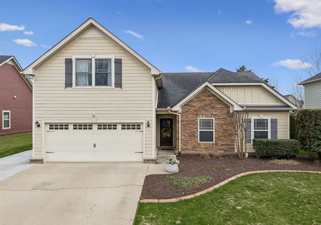 Photo 1 of Single family home for sale at 935 Contessa Dr, Murfreesboro, TN 37128 | MLS# 3177838 | Listing updated on 2026-05-17