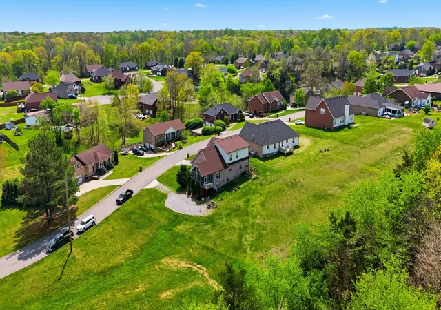 Homes for sale in Greenbrier, TN | 4046 Summit Dr, Greenbrier, TN 37073 | MLS# 3175203