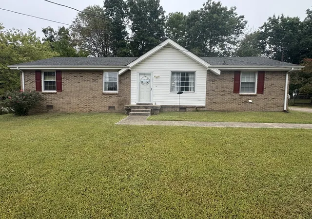 Photo 1 of Single family home for sale at 236 Charlemagne Blvd, Clarksville, TN 37042 | MLS# 3175176 | Listing updated on 2026-10-05