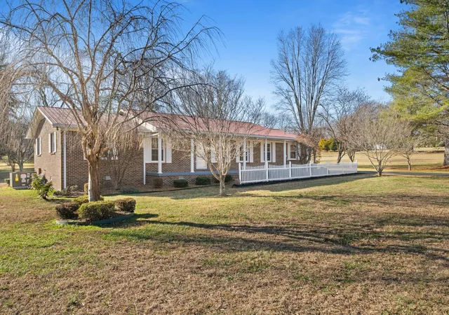 Homes for sale in Estill Springs, TN | 215 Hill St, Estill Springs, TN 37330 | MLS# 3176429
