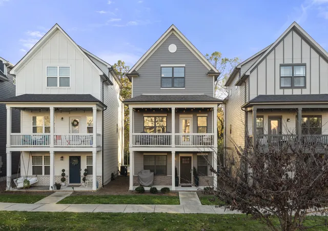 Photo 1 of Single family home for sale at 614 Parkvue Pl Dr, Nashville, TN 37221 | MLS# 3248306 | Listing updated on 2026-09-02