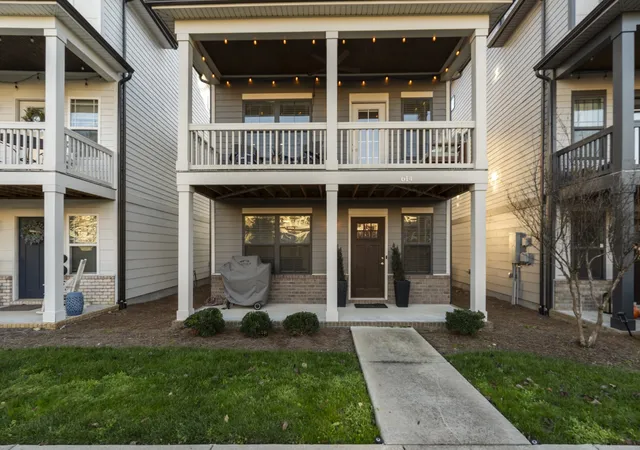 Photo 3 of Single family home for sale at 614 Parkvue Pl Dr, Nashville, TN 37221 | MLS# 3248306 | Listing updated on 2026-09-02