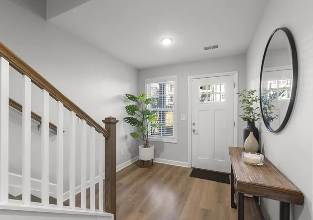 Photo 4 of Single family home for sale at 614 Parkvue Pl Dr, Nashville, TN 37221 | MLS# 3248306 | Listing updated on 2026-09-02
