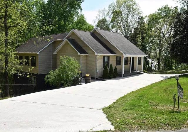 2nd image of 105 W Paradise Dr, Winchester, TN 37398 | MLS# 3175557