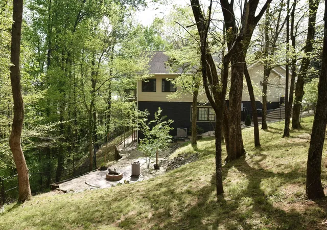 4th image of 105 W Paradise Dr, Winchester, TN 37398 | MLS# 3175557