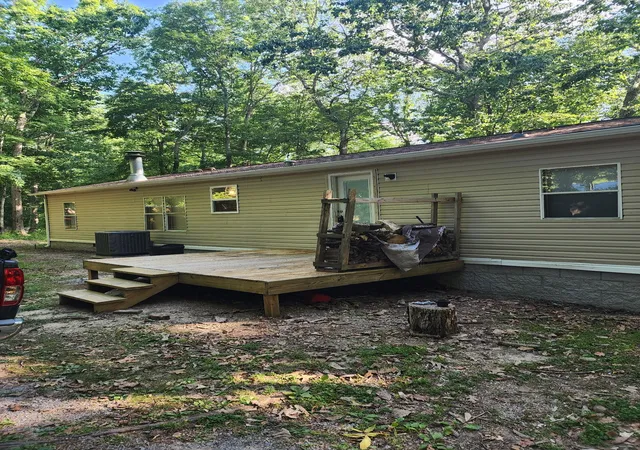 Photo 4 of Sale Pending at 198 Neil Dr, Smithville, TN 37166 | MLS# 3175966 | Listing updated on 2026-09-17