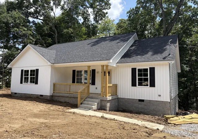 Photo 1 of Single family home for sale at 142 Poling Dr, Pulaski, TN 38478 | MLS# 3180813 | Listing updated on 2026-09-21
