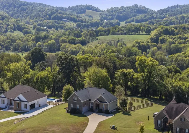 Homes for sale in Culleoka, TN | 1851 Lochlann Dr, Culleoka, TN 38451 | MLS# 3179386