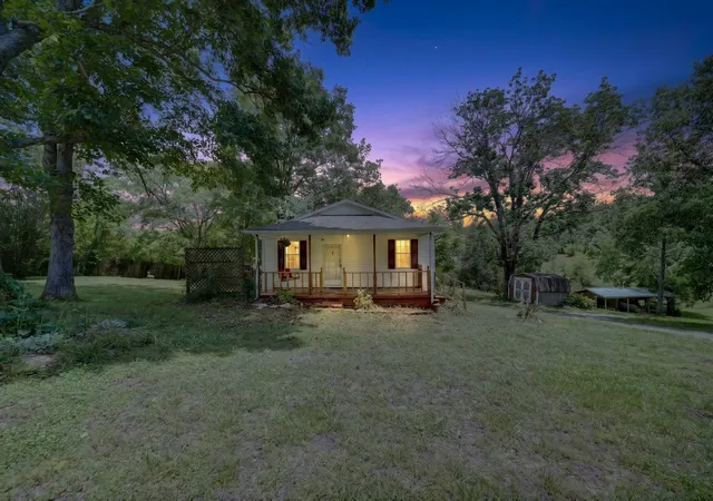 Homes for sale in Prospect, TN | 432 Moore Hollow Rd, Prospect, TN 38477 | MLS# 3224583