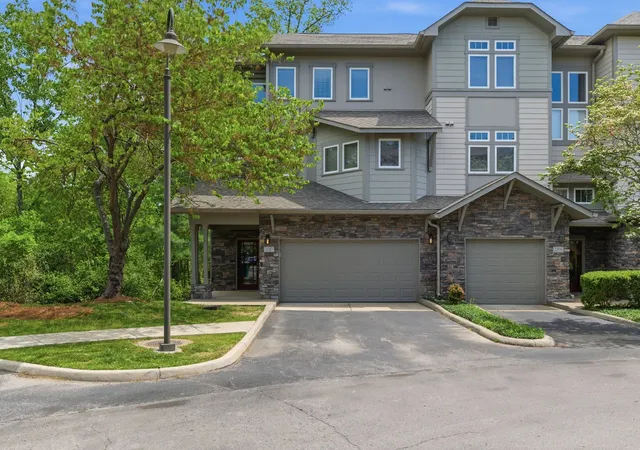 Photo 4 of Townhouse for sale at 320 Old Hickory Blvd Apt 2210 #2210, Nashville, TN 37221 | MLS# 3179082 | Listing updated on 2026-09-04