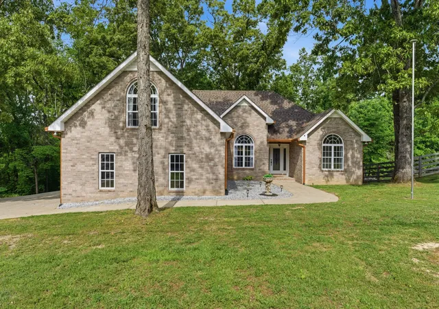 Photo 2 of Single family home for sale at 7229 Dice Lampley Rd, Fairview, TN 37062 | MLS# 3185085 | Listing updated on 2026-10-04