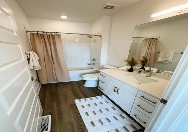 2nd image of 542 Southgate Ave, Nashville, TN 37203