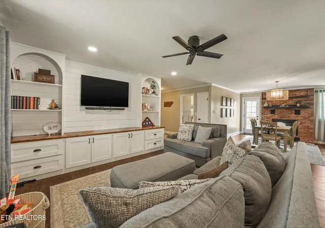 2nd image of 429 Old Glory Rd, Maryville, TN 37801 | MLS# 3304471