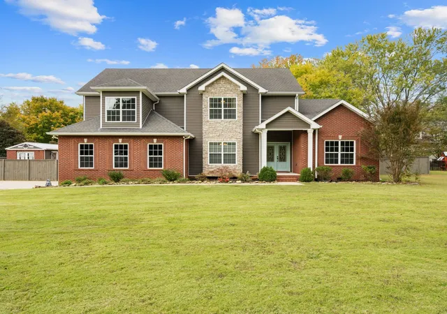 Photo 2 of Single family home for sale at 650 Dixie Bee Rd, Clarksville, TN 37043 | MLS# 3177837 | Listing updated on 2026-09-16