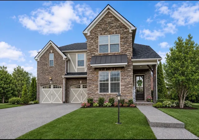Homes for sale in Hendersonville, TN | 501 Lingering Way, Hendersonville, TN 37075 | MLS# 3178706