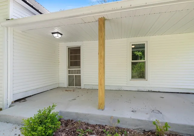 5th image of 300 W Railroad St, Dickson, TN 37055 | MLS# 3178716
